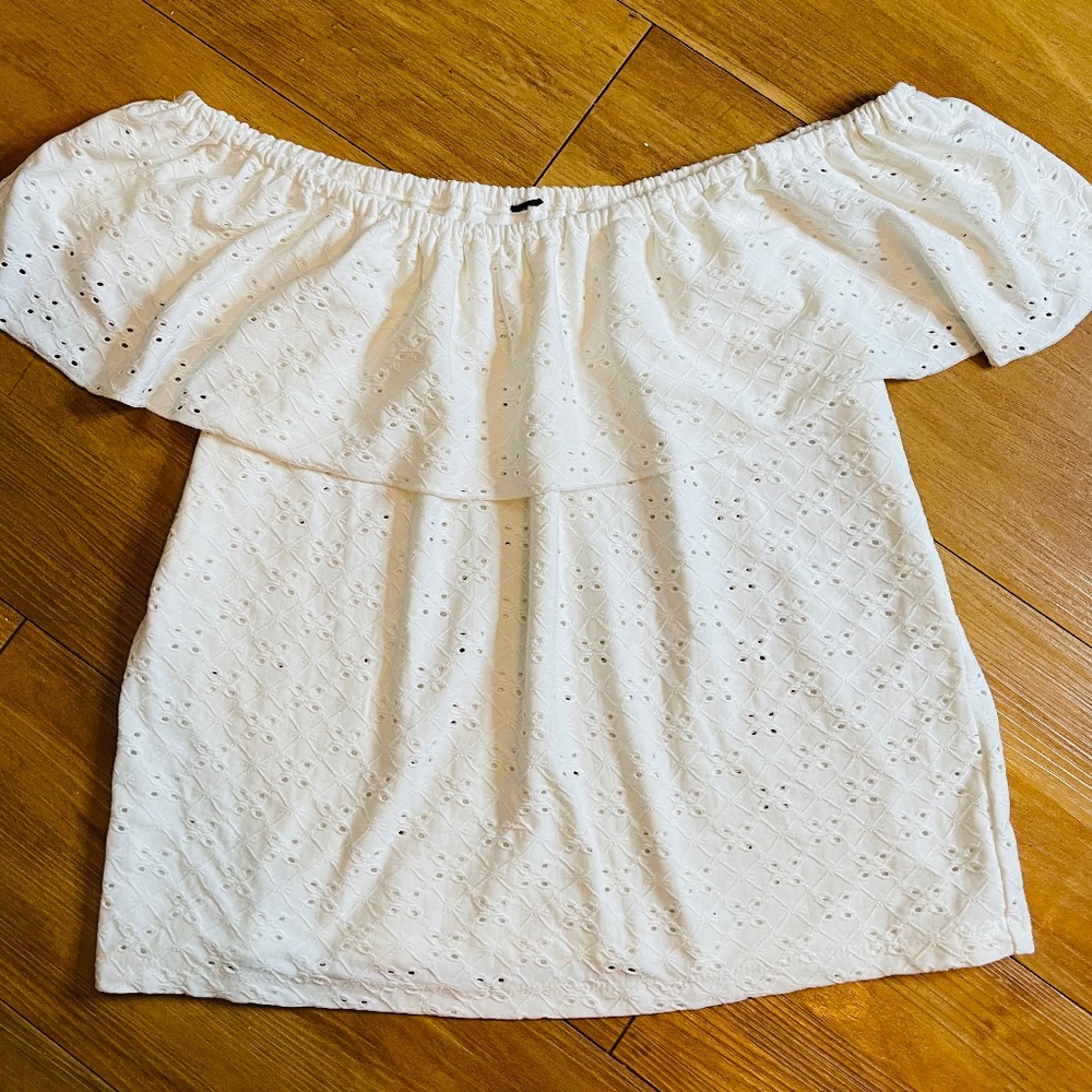 Off shoulder women’s top